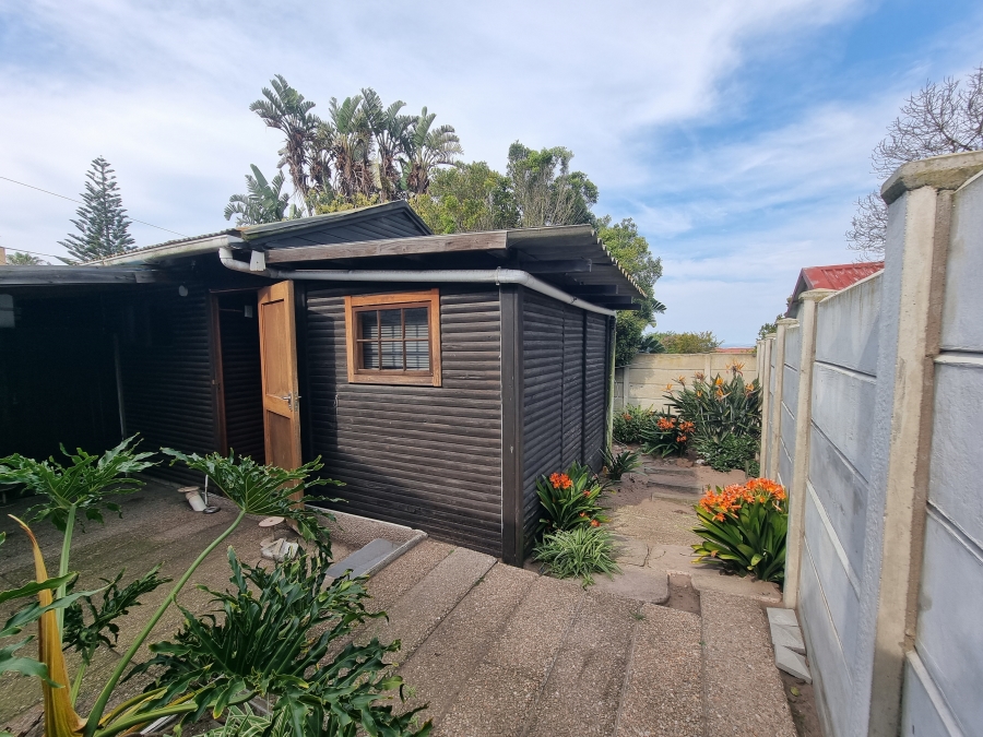 6 Bedroom Property for Sale in Dana Bay Western Cape